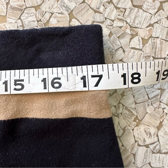 Black and tan striped stretch, Old Navy, pencil skirt size large. - Picture 2 of 5